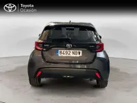 Usado Toyota Yaris Hybrid Active 116 CV (85 kW) 2025 Gris Berlina