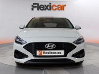 Begagnad Hyundai i30 121 HK (88 kW) 2024 Vit Sedan