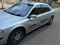 Usado Renault Laguna II Dynamique 136 CV (100 kW) 2003 Beige Berlina