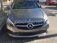 Usado Mercedes A180 Urban 109 CV (80 kW) 2016 Gris / plata Berlina