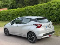 Usado Nissan Micra Acenta 92 CV (67 kW) 2021 Gris / plata Utilitario