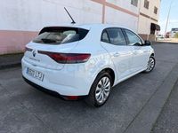Usado Renault Mégane IV Business 115 CV (84 kW) 2021 Blanco Berlina