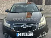 Usado Chevrolet Cruze LS 125 CV (91 kW) 2010 Negro Berlina