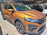Usado Dacia Sandero Comfort 101 CV (74 kW) 2021 Naranja Berlina