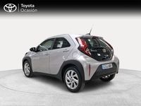 Usado Toyota Aygo X Play 72 CV (52 kW) 2024 Gris / plata SUV