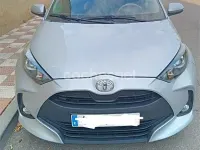 Usado Toyota Yaris 125 CV (91 kW) 2020 Gris / plata Berlina