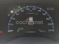 Usado Toyota Yaris Cross 116 CV (85 kW) 2024 Blanco SUV