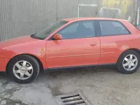 Usado Audi A3 Ambition 180 CV (132 kW) 1999 Rojo Utilitario