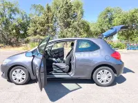 Usado Toyota Auris Luna 90 CV (66 kW) 2007 Gris / plata Utilitario