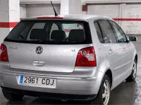 Usado VW Polo Trendline 75 CV (55 kW) 2003 Gris / plata Berlina