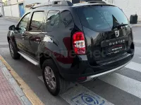 Usado Dacia Duster Lauréate 109 CV (80 kW) 2015 Negro SUV