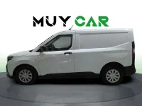 Usado Ford Transit Trend 102 CV (75 kW) 2025 Blanco Familiar