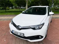 Usado Toyota Auris Active 116 CV (85 kW) 2016 Blanco Berlina