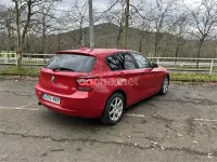 Usado BMW 116 122 CV (89 kW) 2012 Rojo Utilitario