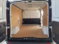 Usado Renault Trafic 120 CV (88 kW) 2019 Blanco Monovolumen