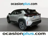 Usado Toyota Yaris Hybrid Style 116 CV (85 kW) 2022 Gris SUV