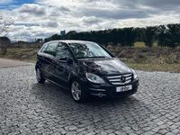 Usado Mercedes B180 109 CV (80 kW) 2008 Negro Monovolumen