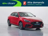 Usado Hyundai i30 101 CV (74 kW) 2025 Rojo Utilitario