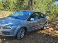 Usado Ford Focus Sport 136 CV (100 kW) 2005 Gris / plata Berlina