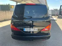 Usado SsangYong Rodius Limited 165 CV (121 kW) 2010 Negro Monovolumen