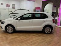 Usado VW Polo Comfortline 75 CV (55 kW) 2016 Blanco Utilitario