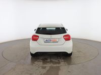 Usado Mercedes A200 Urban 135 CV (99 kW) 2016 Blanco Utilitario