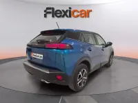 Usado Peugeot 2008 Style 136 CV (100 kW) 2025 Azul SUV