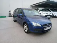 Usado Ford Focus Ghia 116 CV (85 kW) 2007 Azul Utilitario