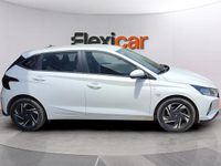 Usado Hyundai i20 101 CV (74 kW) 2022 Blanco Utilitario