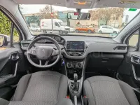 Usado Peugeot 208 Active 100 CV (73 kW) 2019 Blanco Utilitario
