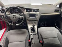 Usado VW Golf VII Advance 105 CV (77 kW) 2015 Rojo Berlina