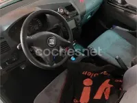 Usado Seat Ibiza 68 CV (50 kW) 2000 Gris / plata Utilitario