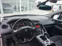Usado Peugeot 3008 Allure 120 CV (88 kW) 2016 Beige Berlina