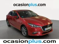 Usado Mazda 3 Edition 120 CV (88 kW) 2017 Rojo Utilitario