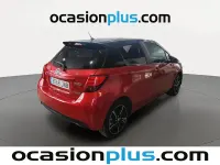 Käytetty Toyota Yaris Hybrid 100 HP (73 kW) 2016 Punainen