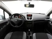 Usado Peugeot 207 75 CV (55 kW) 2007 Naranja Berlina