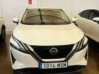 Käytetty Nissan Qashqai N-Connecta 140 HP (102 kW) 2024 Valkoinen Katumaasturi