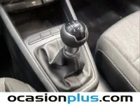 Usado Kia Stonic 79 CV (58 kW) 2024 Rojo SUV