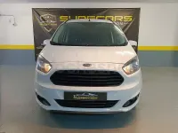 Usado Ford Tourneo Courier Sport 100 CV (73 kW) 2018 Blanco Monovolumen