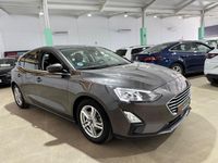 Begagnad Ford Focus Trend 120 HK (88 kW) 2021 Grå Sedan