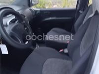 Usado Hyundai Matrix GLS 103 CV (75 kW) 2002 Gris / plata Monovolumen