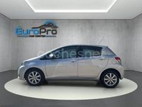 Usado Toyota Yaris Active 90 CV (66 kW) 2014 Gris / plata Berlina