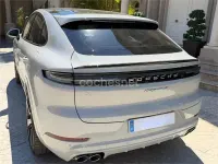 Usado Porsche Cayenne 519 CV (381 kW) 2025 Gris / plata SUV