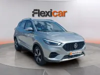 Usado MG ZS Comfort 116 CV (85 kW) 2025 Gris SUV