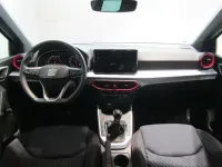 Usado Seat Arona FR 115 CV (84 kW) 2025 Gris SUV