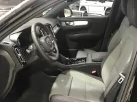 Nuevo Volvo XC40 Plus 163 CV (119 kW) 2026 Negro SUV