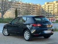 Usado Seat Leon Reference 105 CV (77 kW) 2015 Negro Berlina