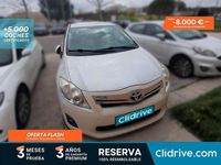 Usado Toyota Auris Hybrid Active 99 CV (72 kW) 2012 Blanco Berlina