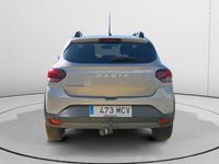 Usado Dacia Sandero Expression 101 CV (74 kW) 2022 Gris Utilitario