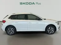 Usado Skoda Kamiq Selection 115 CV (84 kW) 2025 Blanco SUV
